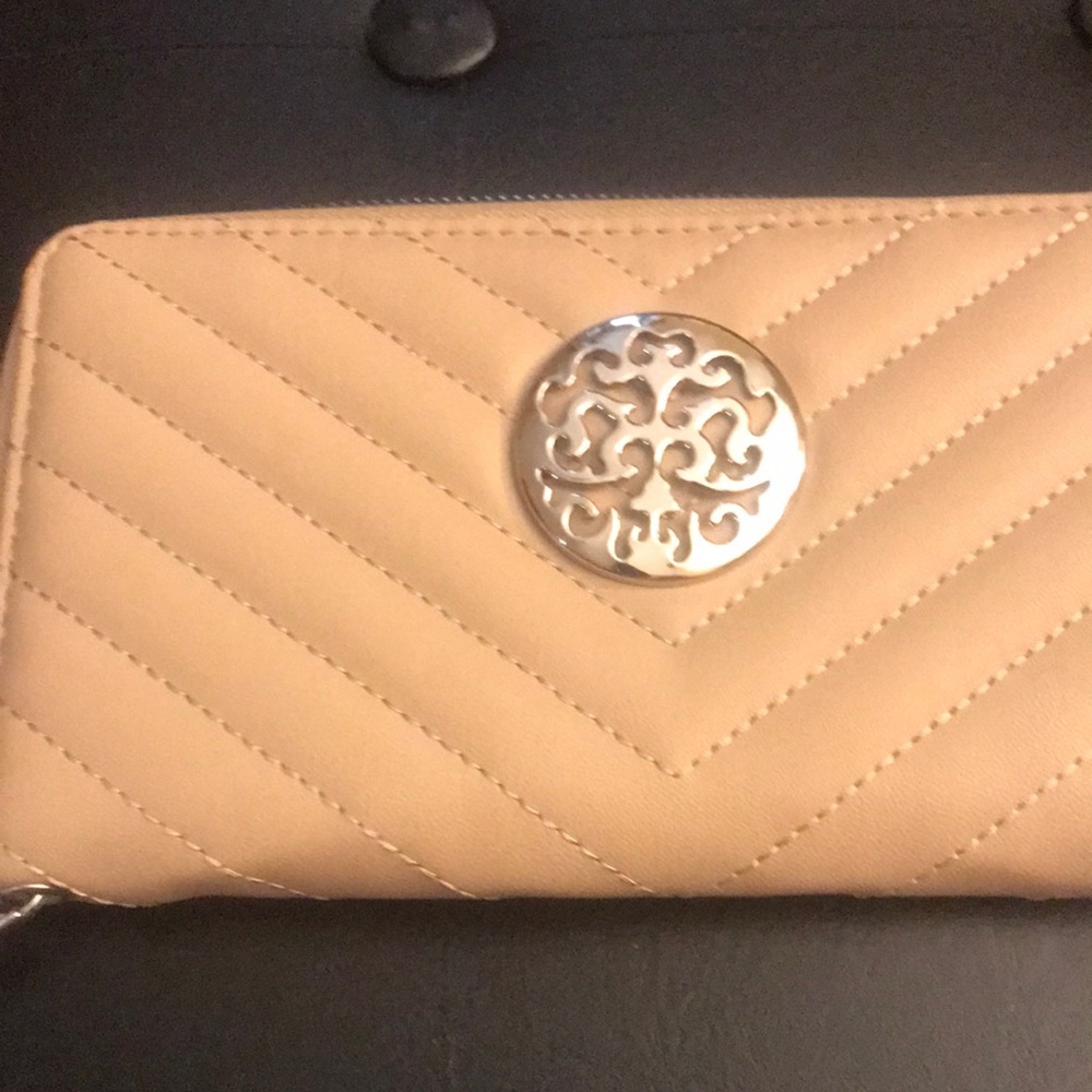 Ladies tan wallet